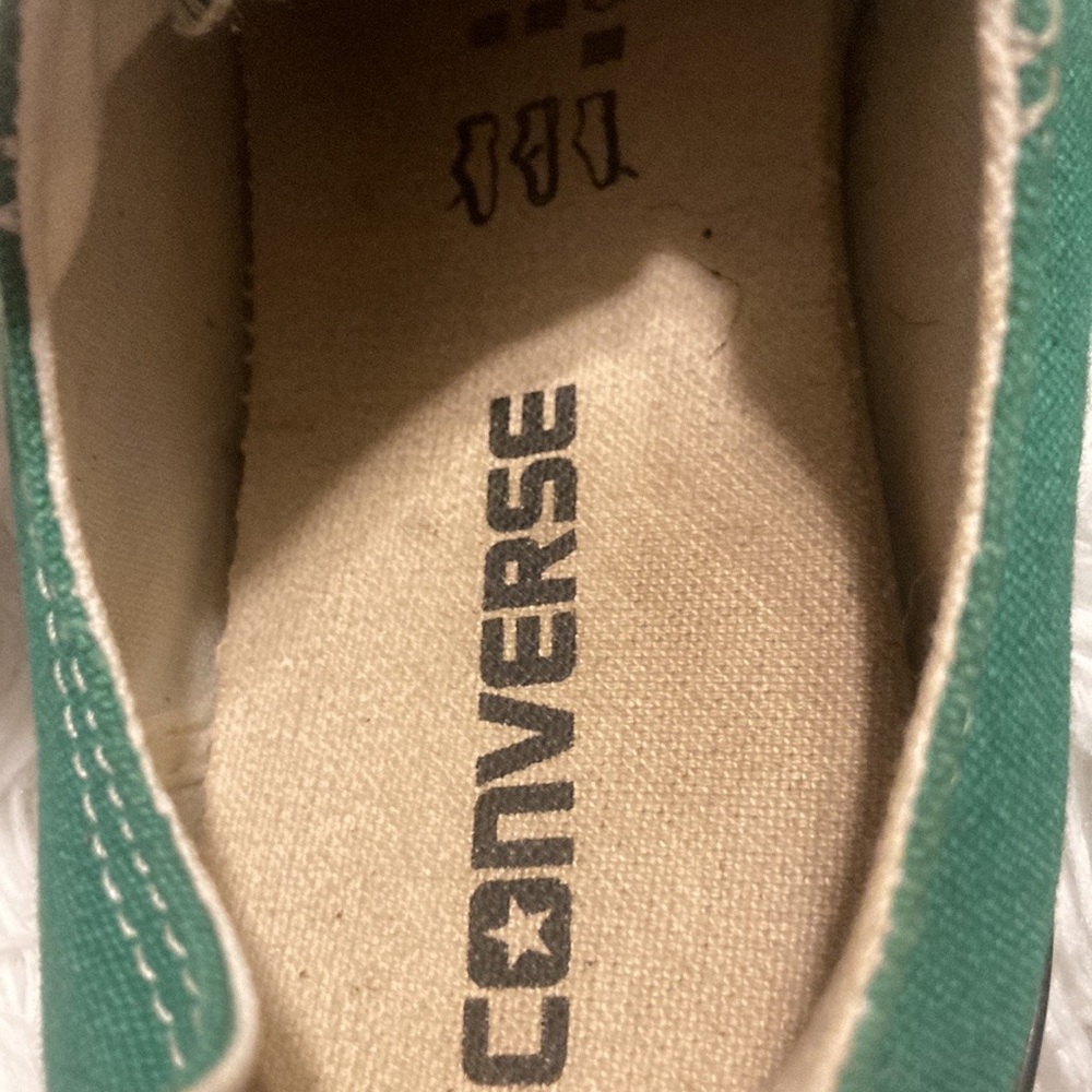 Converse - Picture 3 of 5